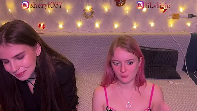 Sweety-Couple-'s cam snapshot