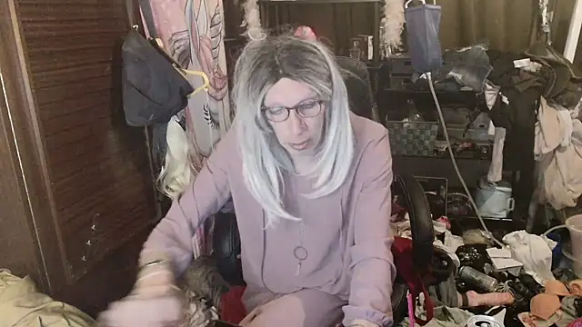 Ombeline1 live sex cam