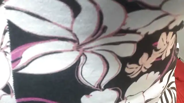 Shanttal0272 live sex cam