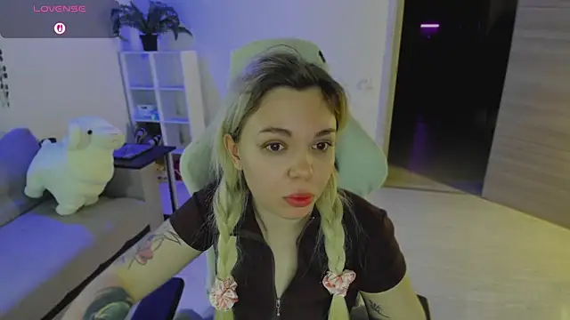 SpecterGirl's cam snapshot