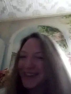 KattyLuuu's cam snapshot