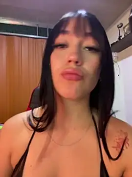 Melody_rousse_'s cam snapshot