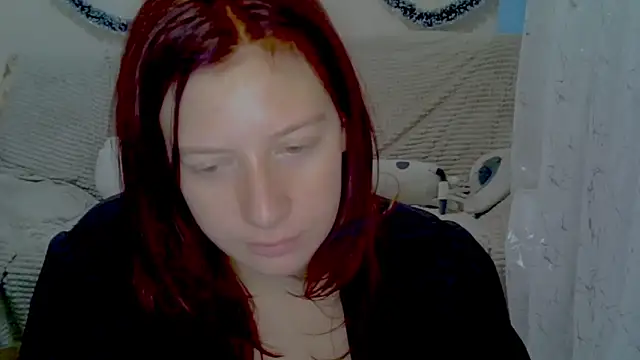 Lily_Ember's cam snapshot