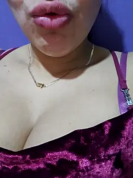 Sexy-girl's cam snapshot