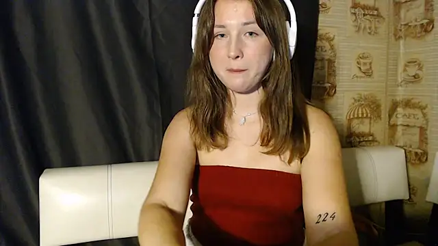 Tessa_Muse's cam snapshot