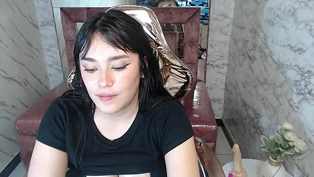 Laksmy_v's cam snapshot