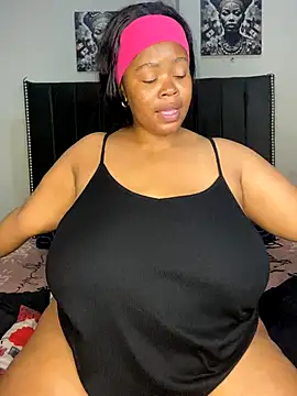 LunaCovenn's cam snapshot