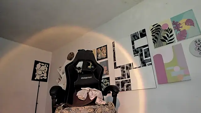 yury____sun's cam snapshot