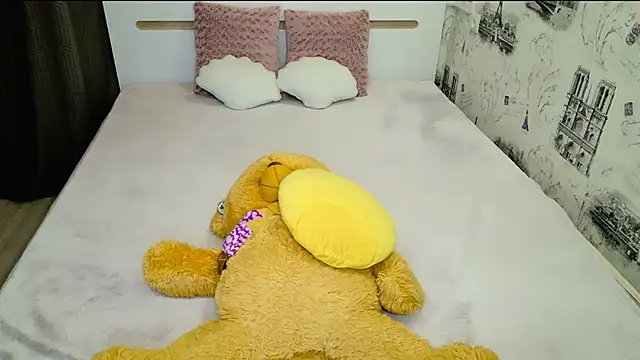 lovely-eyes's cam snapshot