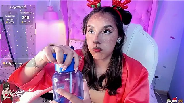 _Sophie__miller's cam snapshot