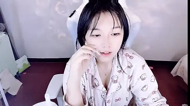 -huahua-'s cam snapshot