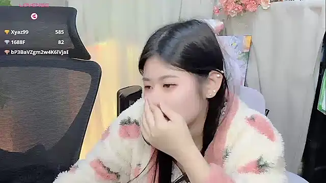 Yvonne-07's cam snapshot