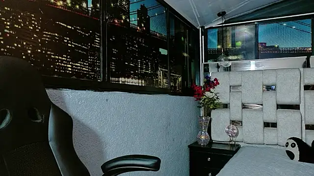 CarlaRomero__'s cam snapshot