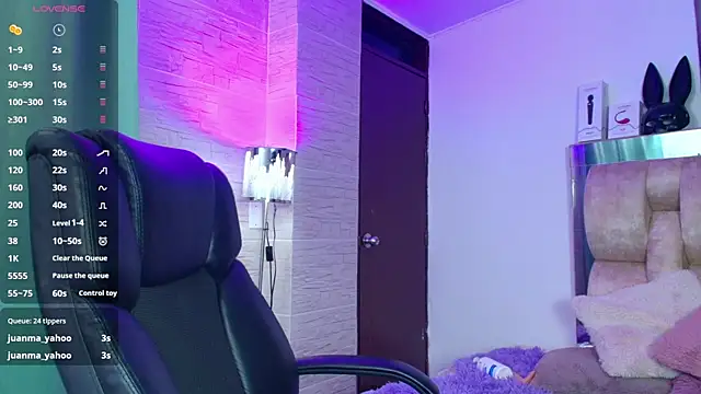 dakota_Robbins_'s cam snapshot