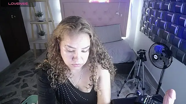 Dulce__Lovee's cam snapshot