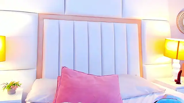 LaylaaDoll's cam snapshot