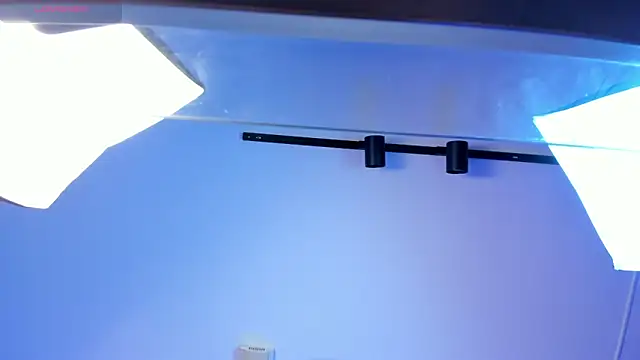 Saara_Corraless's cam snapshot