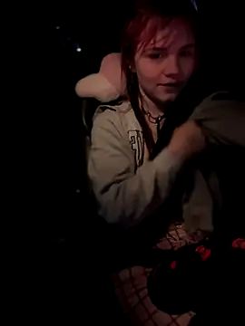 Cutiepiespanks's cam snapshot