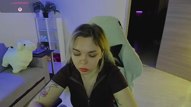 SpecterGirl's cam snapshot