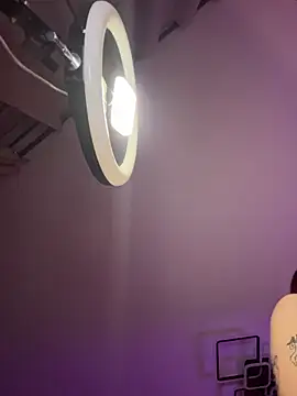 Mariiiiiway's cam snapshot