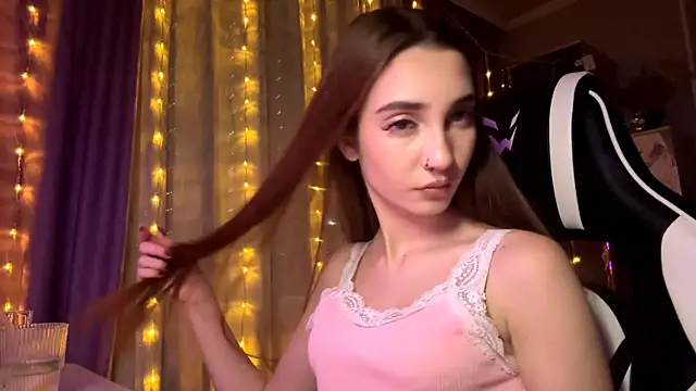 HollyPaw's cam snapshot