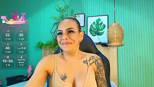 yessila_parker's cam snapshot