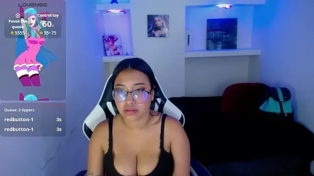 susan_mooree's cam snapshot