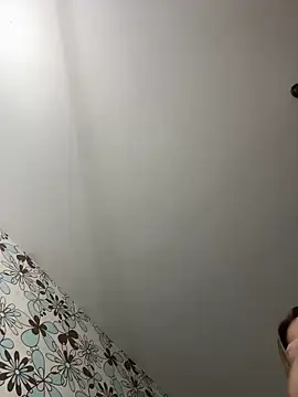 adel_secret's cam snapshot