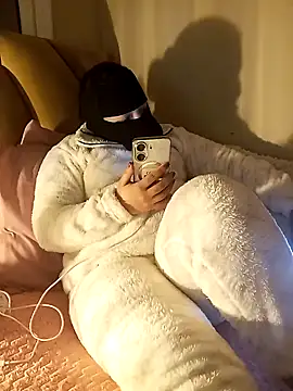 LONA-_-'s cam snapshot