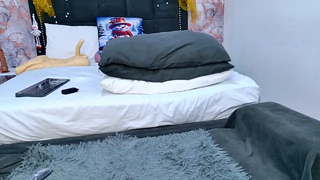 Angelique_Angell's cam snapshot