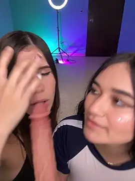 TheAlejandroDolls's cam snapshot