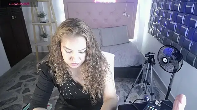 Dulce__Lovee's cam snapshot