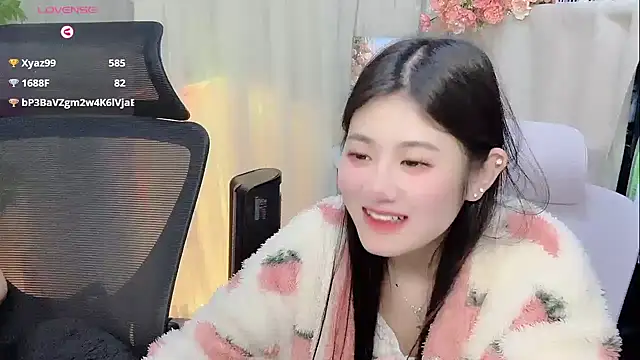 Yvonne-07's cam snapshot