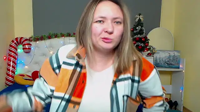 SallyVerda's cam snapshot