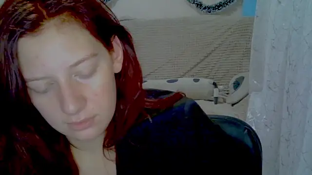 Lily_Ember's cam snapshot