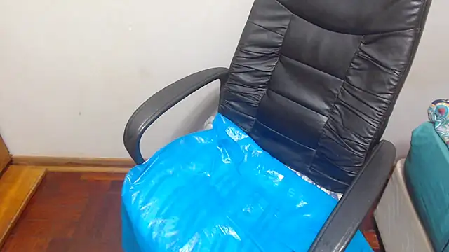 NaughtyNancy01's cam snapshot