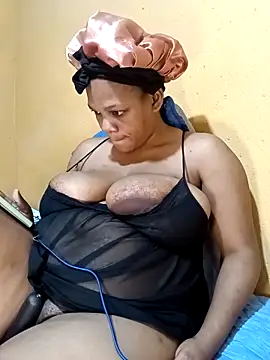 HappygalTheQueen's cam snapshot