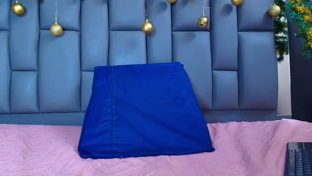 kissme_luna's cam snapshot