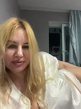 Passion-Blondy's cam snapshot