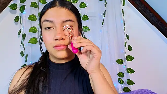 lucia_sweeet's cam snapshot