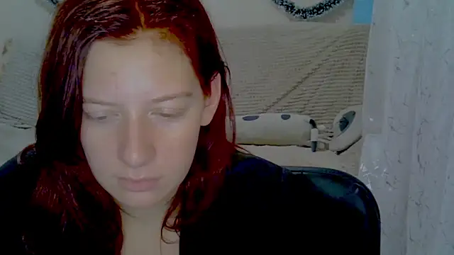 Lily_Ember's cam snapshot