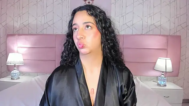 BellaSwwan's cam snapshot