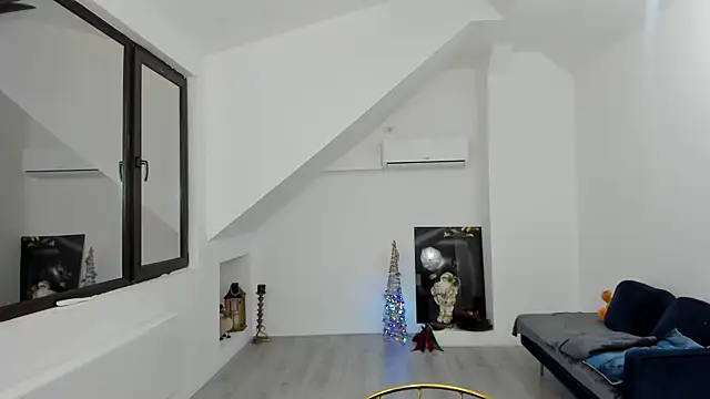 Ranya_Evy's cam snapshot