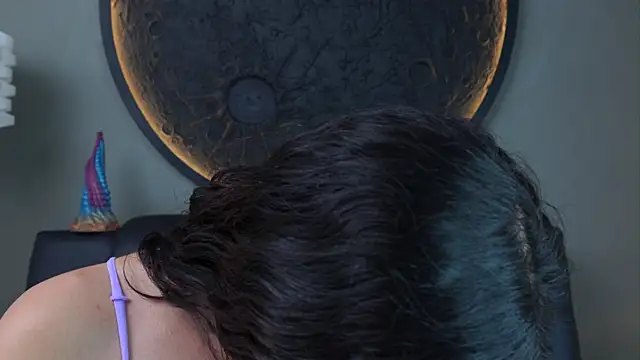 miss_sharlotte18's cam snapshot