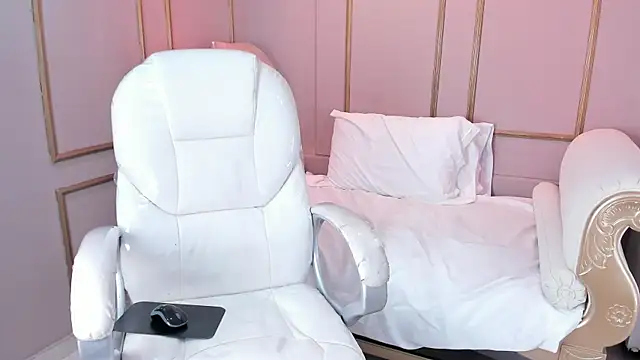 NahimiThompson's cam snapshot