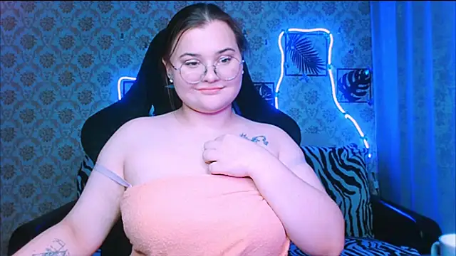 InLoveWithLife26's cam snapshot