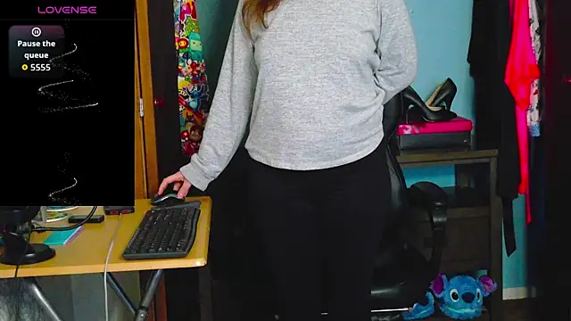 TreeJeanne's cam snapshot