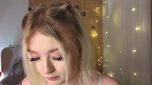 minigirl's cam snapshot