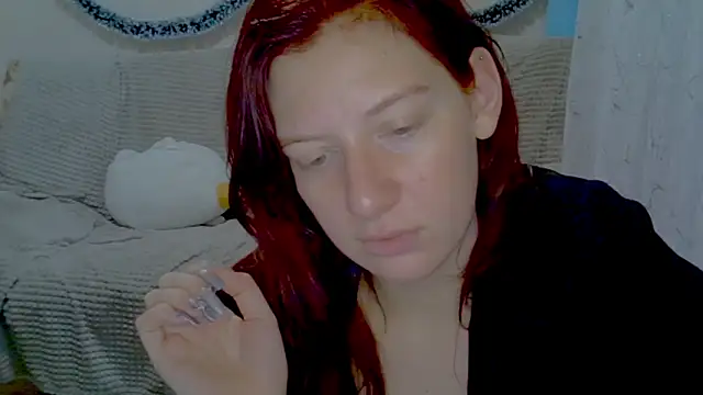 Lily_Ember's cam snapshot