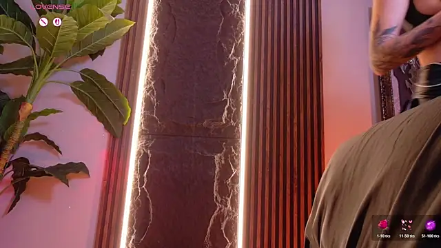 La_Diabla_111_'s cam snapshot